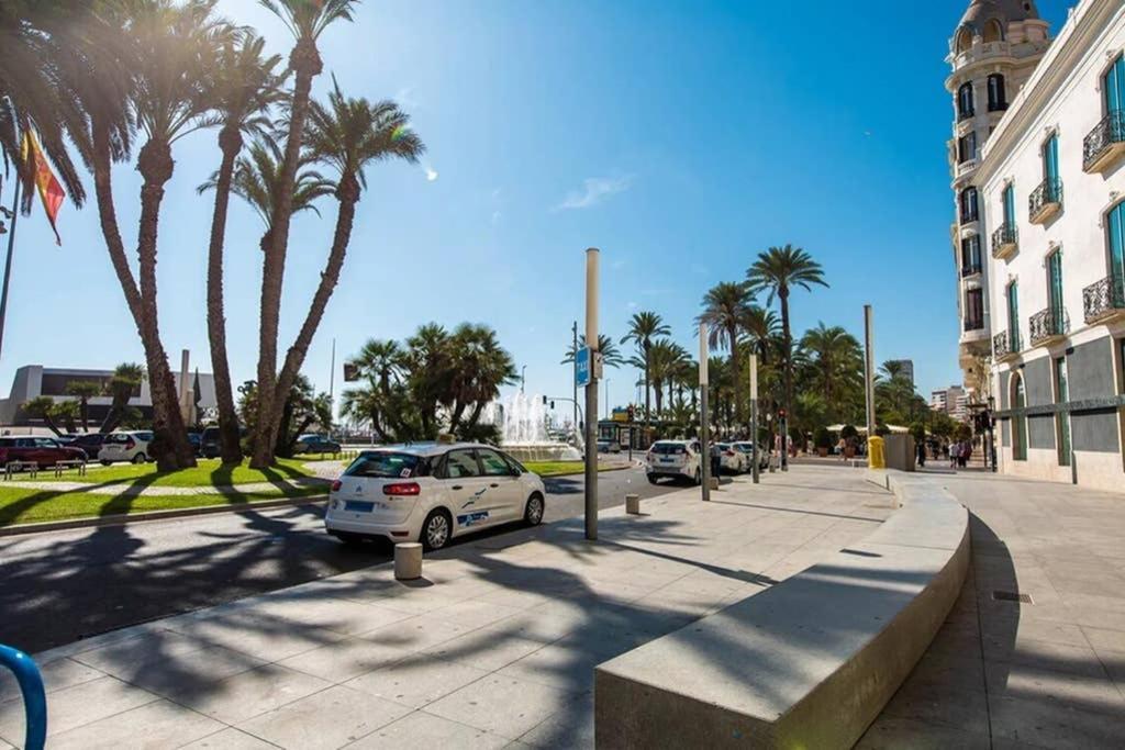 Sea View Central Beach Аликанте Экстерьер фото